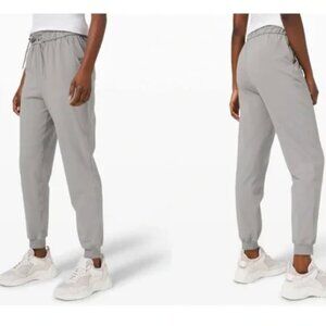 EUC Lululemon Keep Moving Jogger 7/8 High-Rise - Rhino Grey - Size 14